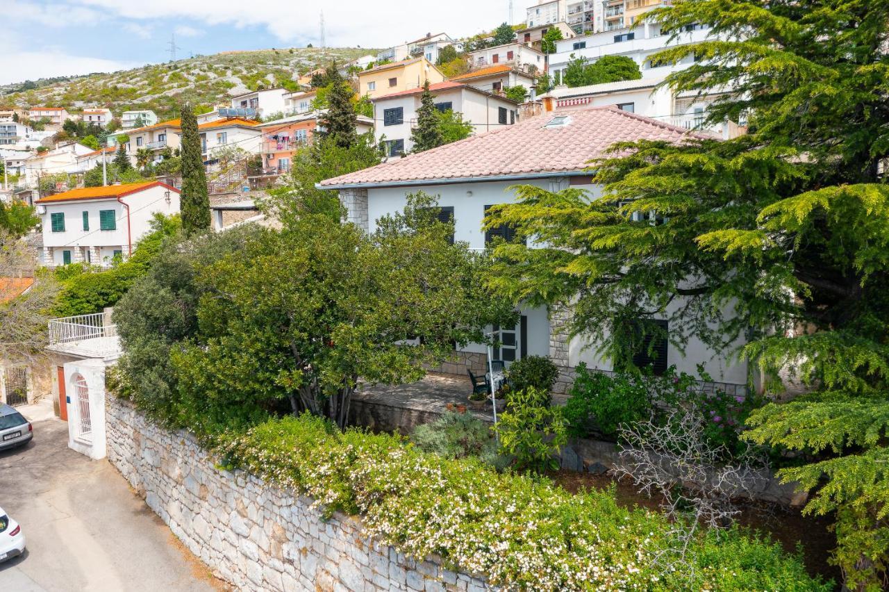 Apartments By The Beach Adela Senj Senj  Buitenkant foto